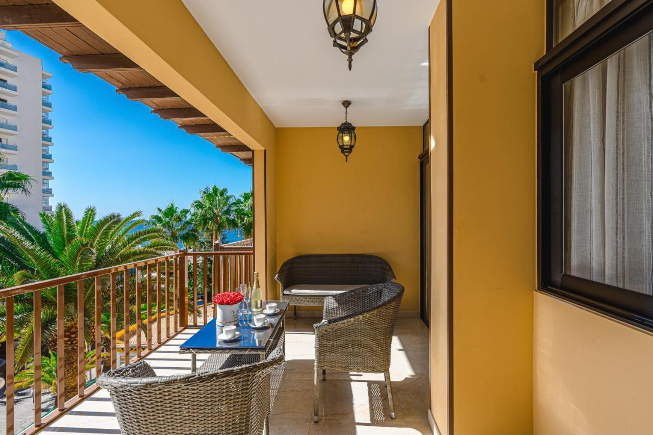 Amazing 3 Bedroom Apartment On The First Line Of The Best Las Americas Beach, Air Conditioner And Terrace Ocean View Playa de las Americas  Esterno foto